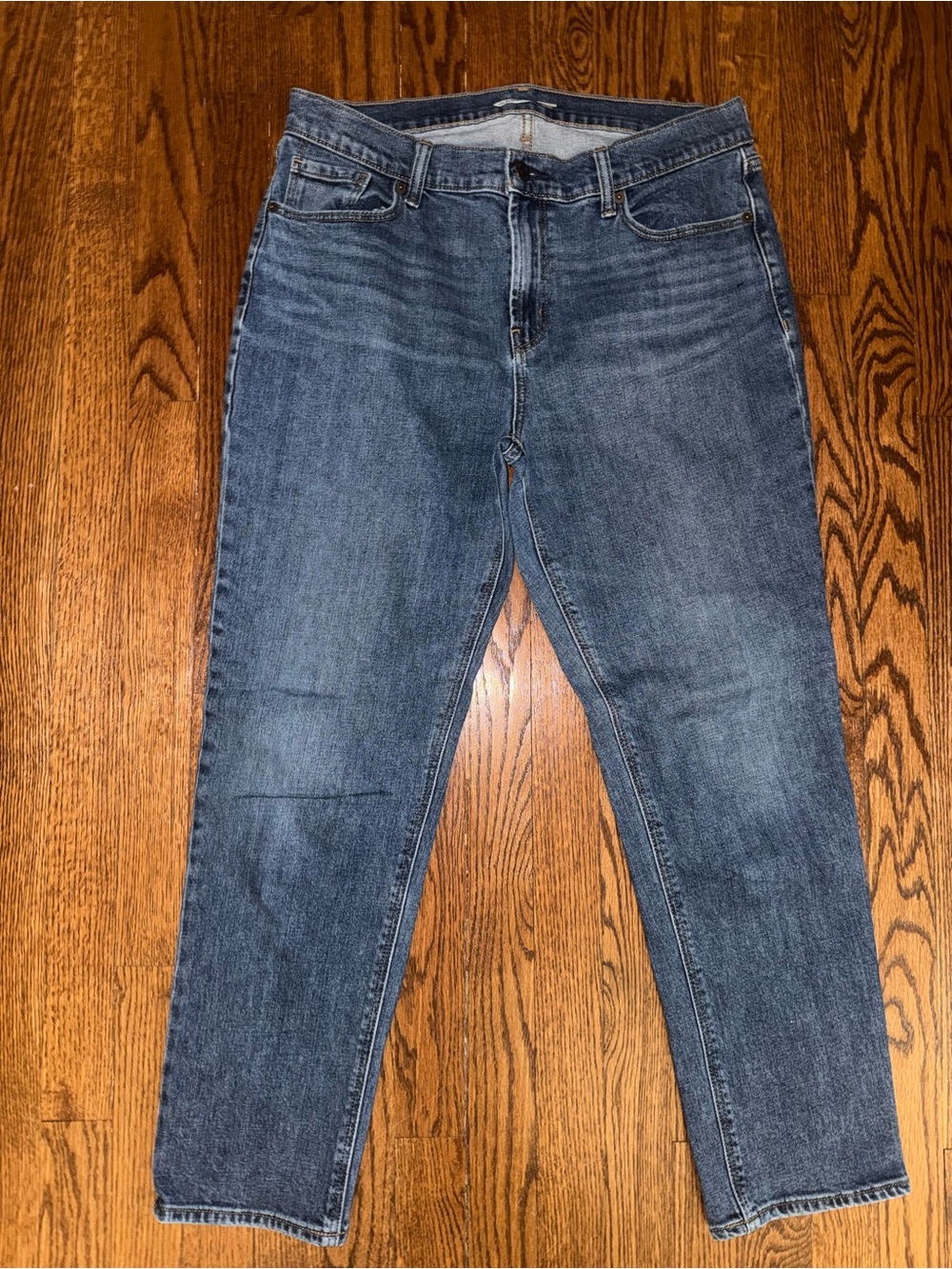 Old Navy Straight Leg Women's Jeans in Faded Blue